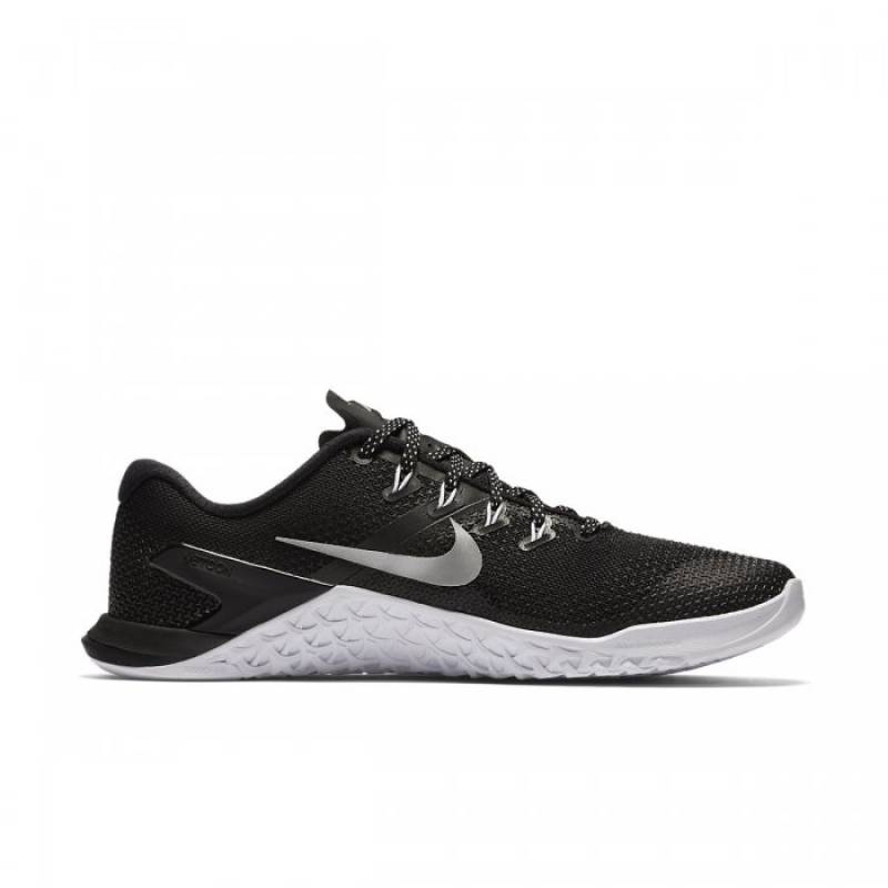 Woman Shoes Nike Metcon 4 - black white