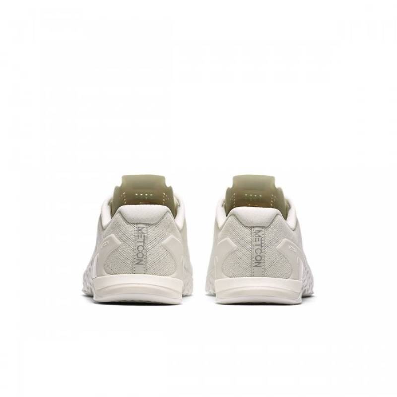 Man Shoes Nike Metcon 3 - white