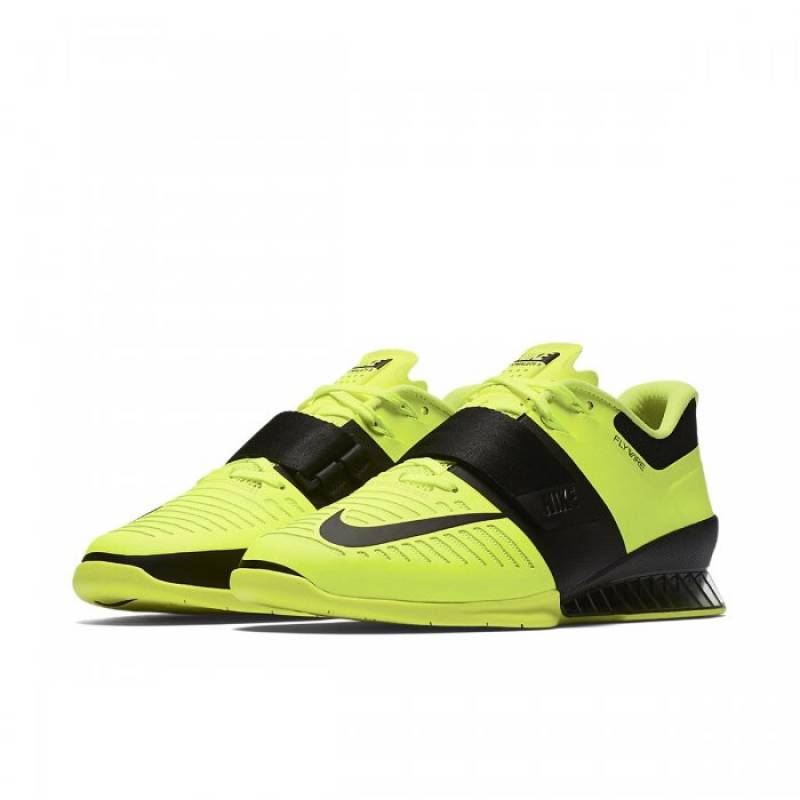 Man Shoes Nike Romaleos 3 - light green 