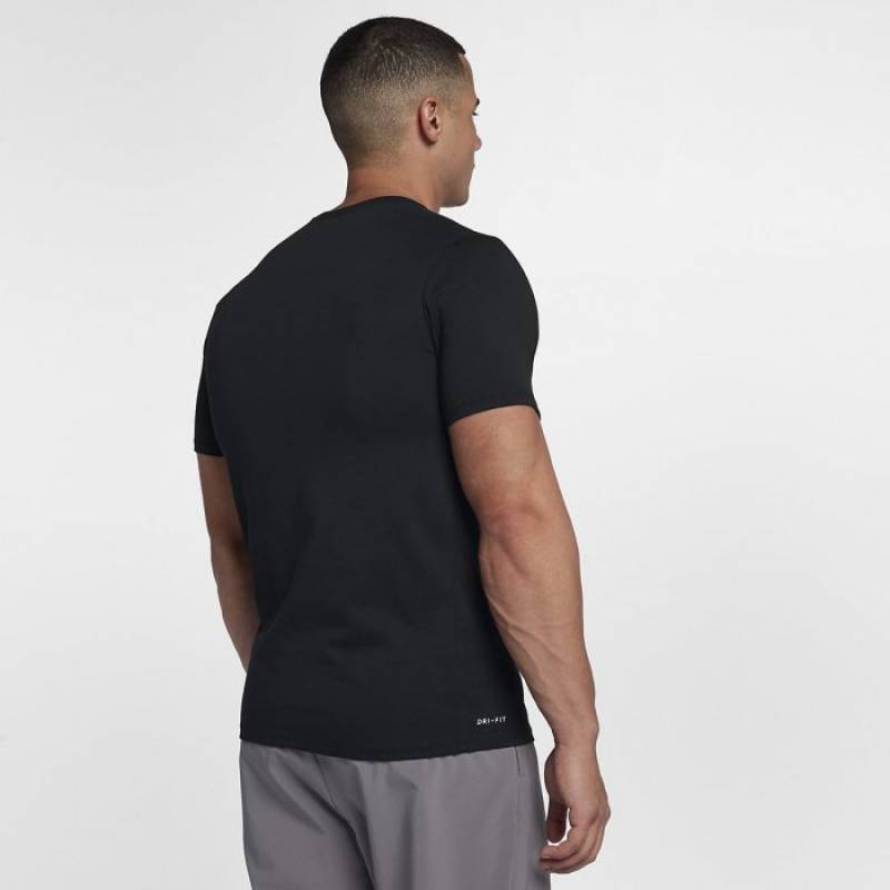Man T-Shirt Nike Swoosh Training T-Shirt black