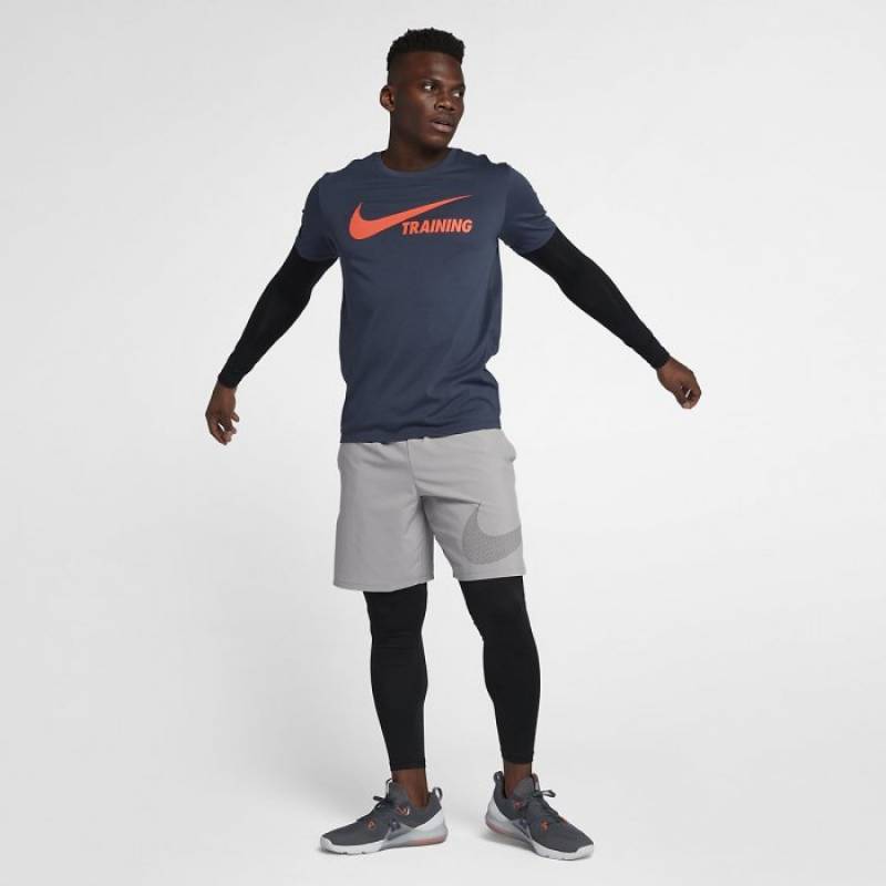 Man T-Shirt Swoosh Training T-Shirt - blue orange