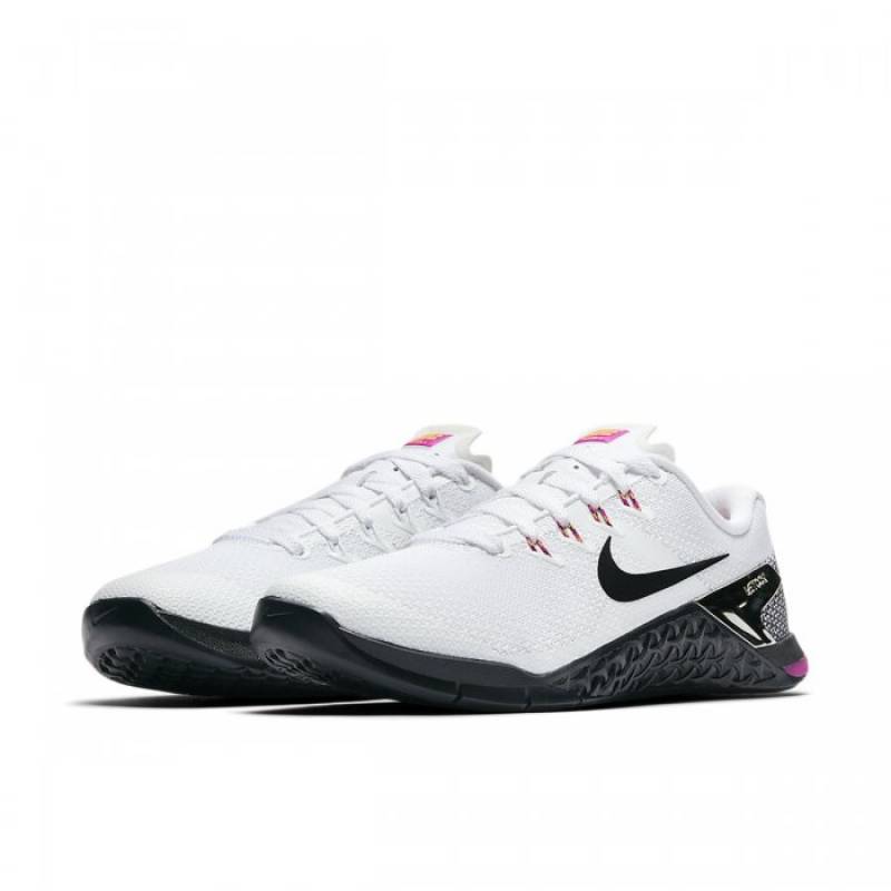 Woman Shoes Metcon 4 - white black