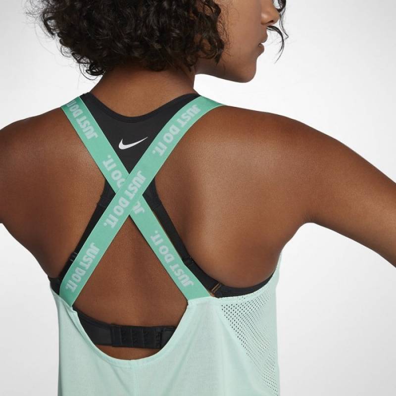 Woman training top elastica Nike light green