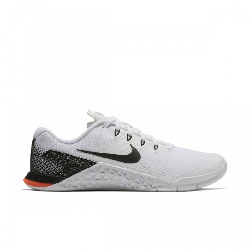Woman Shoes Metcon 4 - white grey