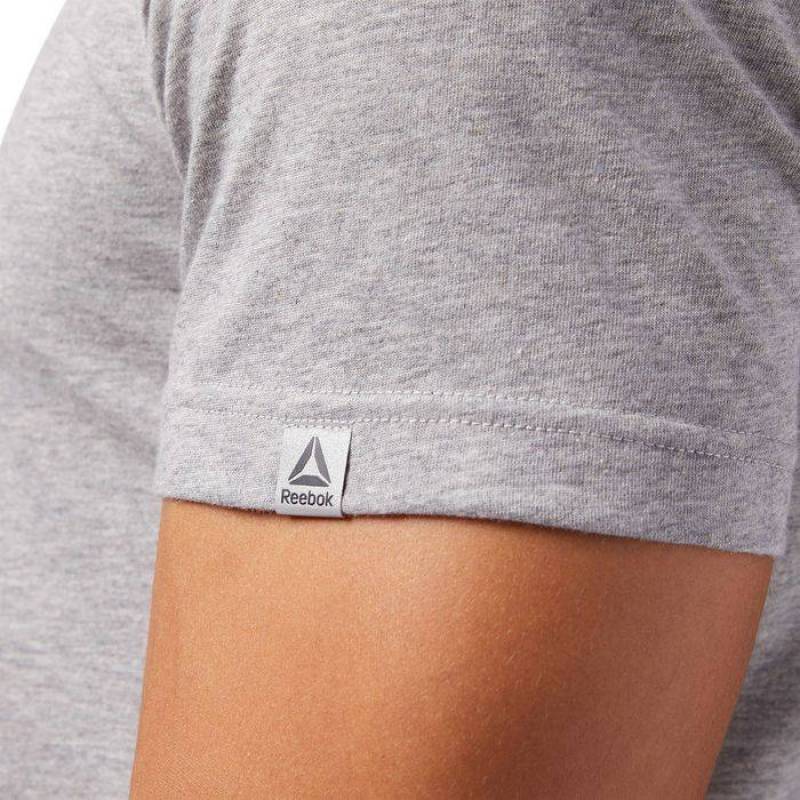 Man T-Shirt Pineapple Weights