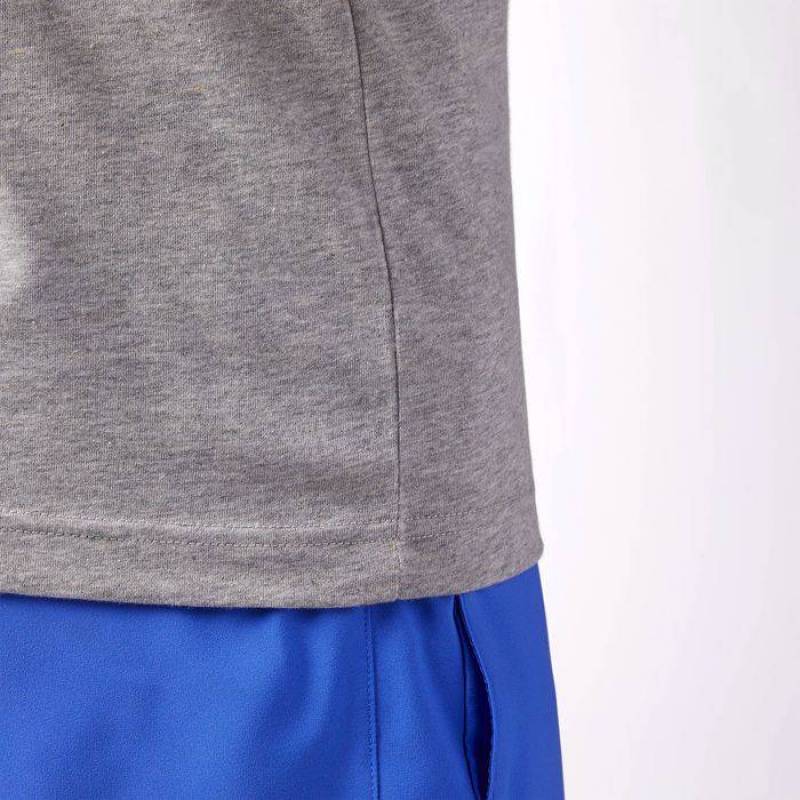 Man T-Shirt Pineapple Weights