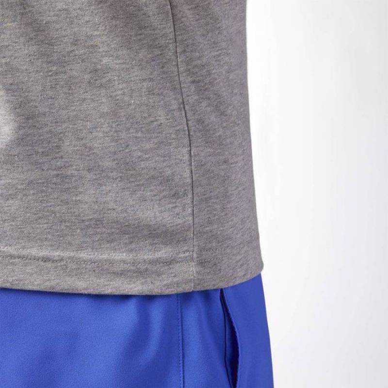 Man T-Shirt Pineapple Weights