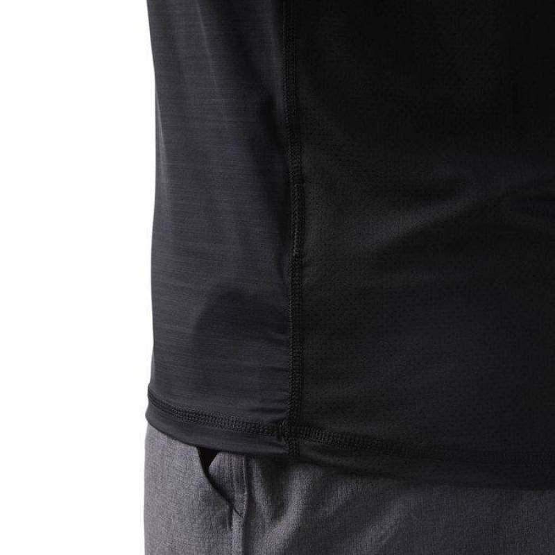 Man T-Shirt Active Chill GRAPHIC TEE