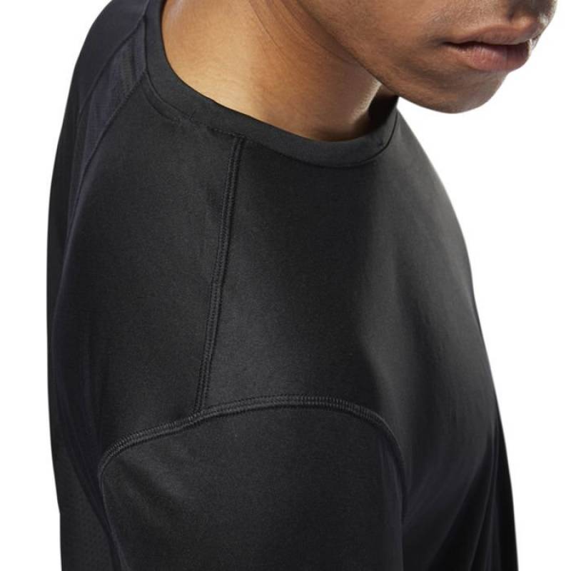 Man T-Shirt RUN LS TEE - D92331