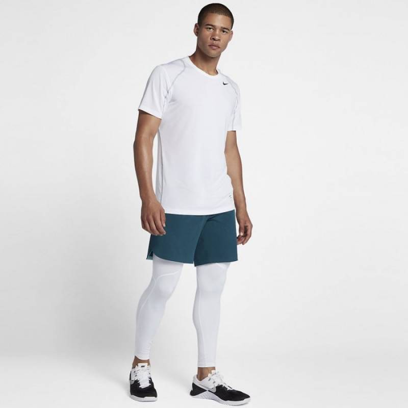 Man training Tight Nike - white