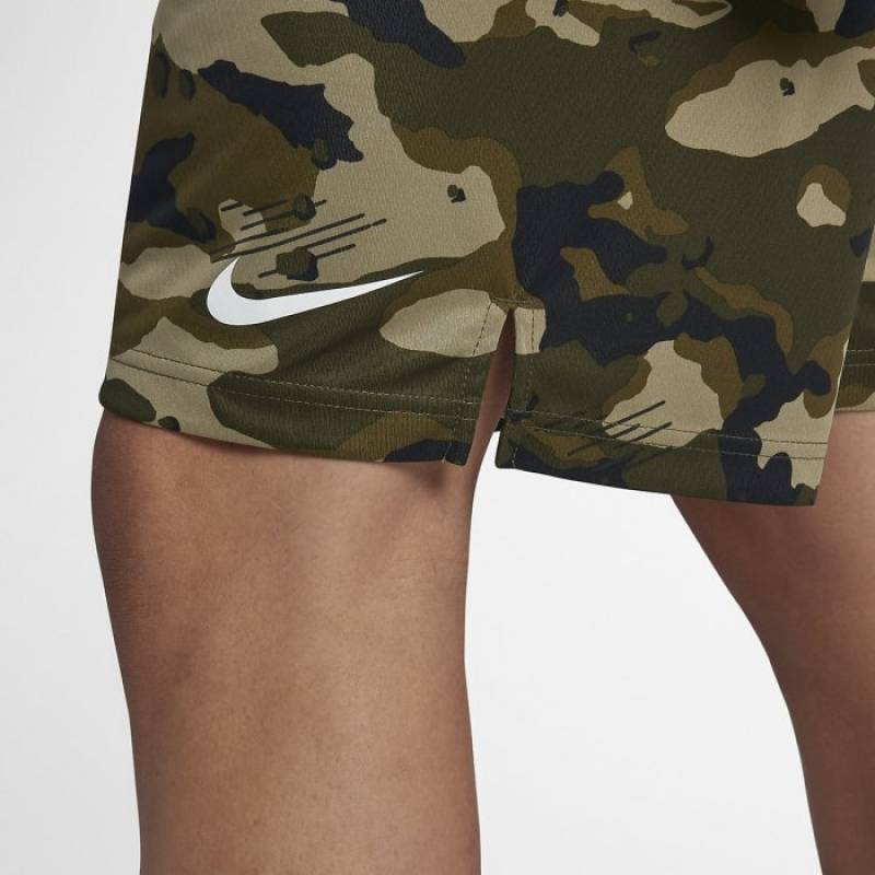 Man training Shorts Nike grey camo green