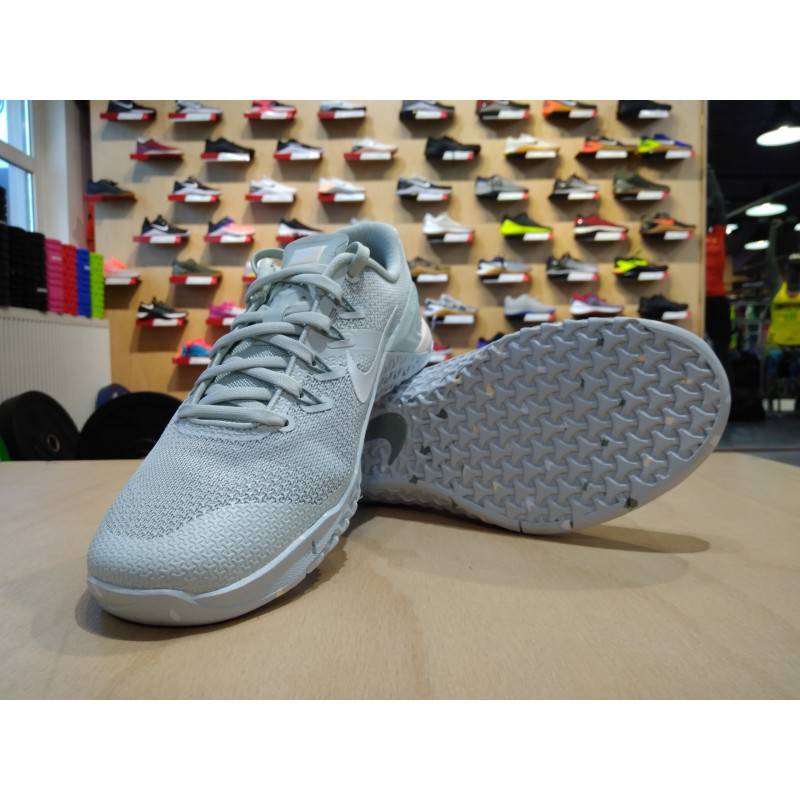 Woman Shoes Metcon 4 - ice silver