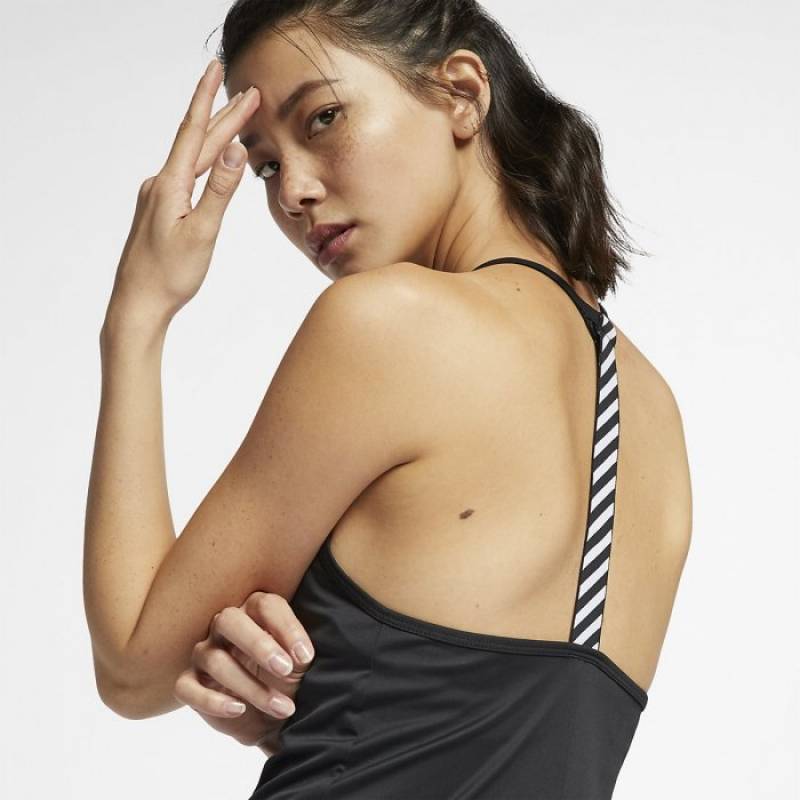 Woman top Nike black AR4373-010