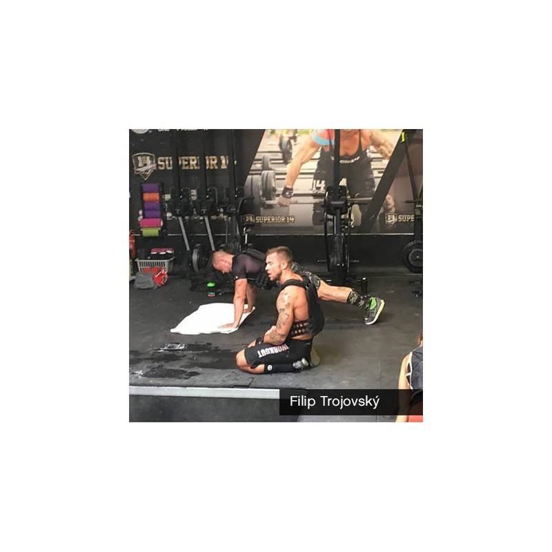 Herrenshorts WORKOUT - schwarz/weiss