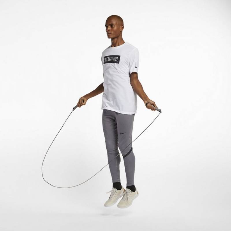 Man T-Shirt Nike Just Dont Quit - white