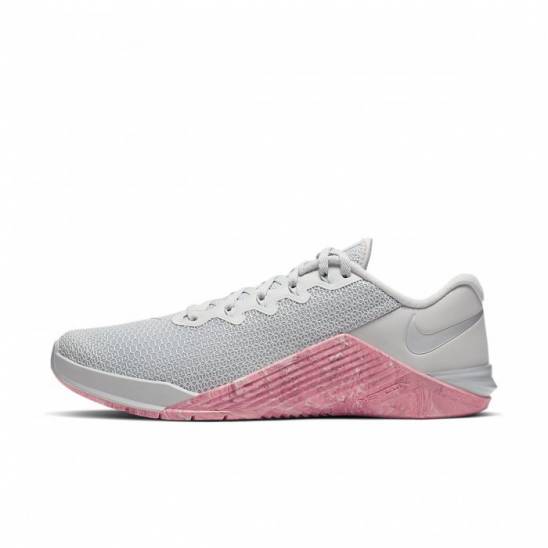 Woman Shoes Nike Metcon 5 - white/pink 