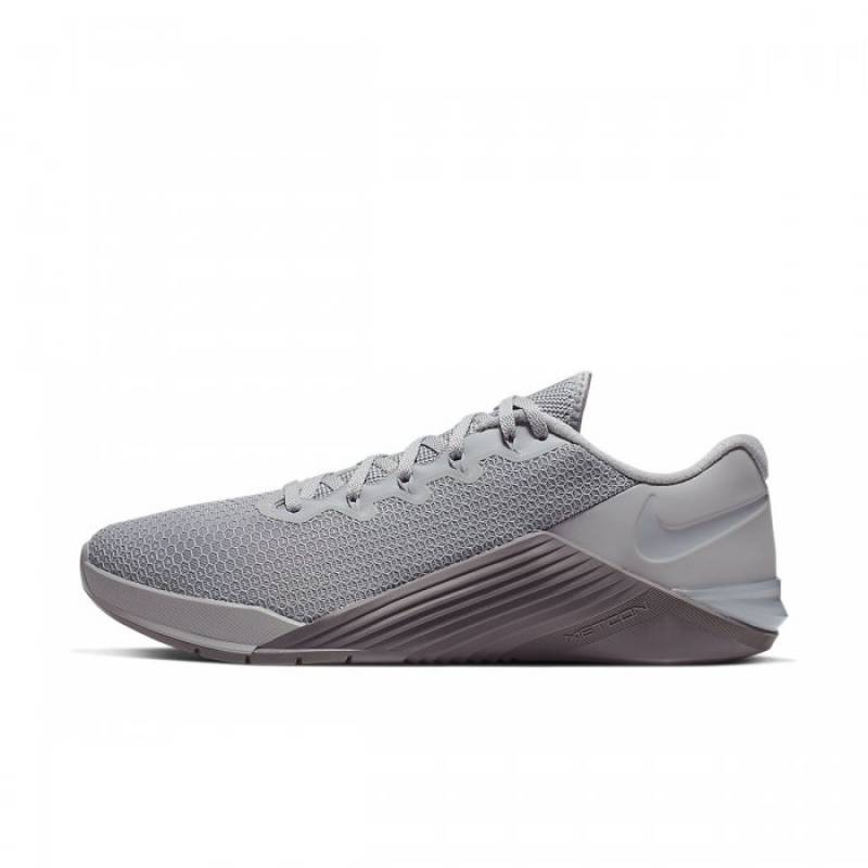 Pánské boty Nike Metcon 5 - šedivé