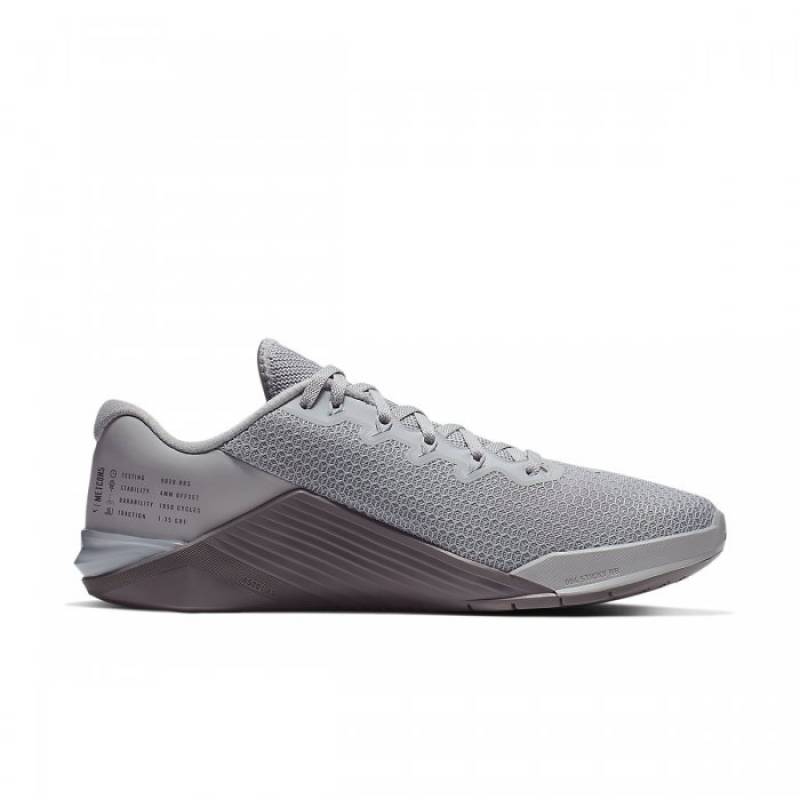 Man Shoes Nike Metcon 5 - grey
