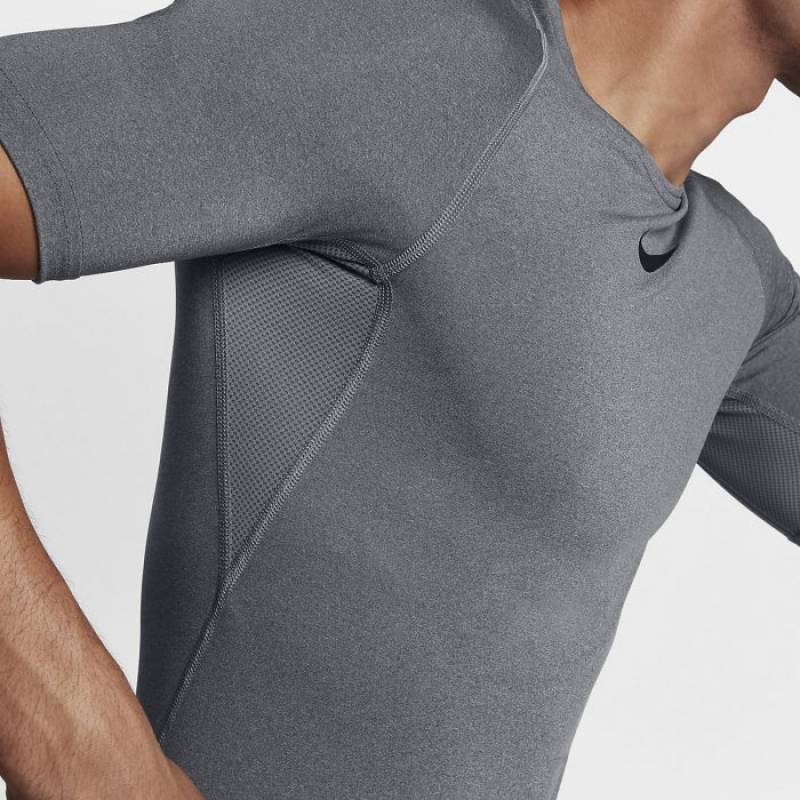 Man training top Nike - short sleeve - Nike Pro - grey