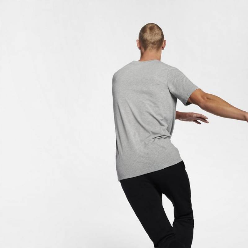 Man T-Shirt Nike ATHLETE Dry Train - grey