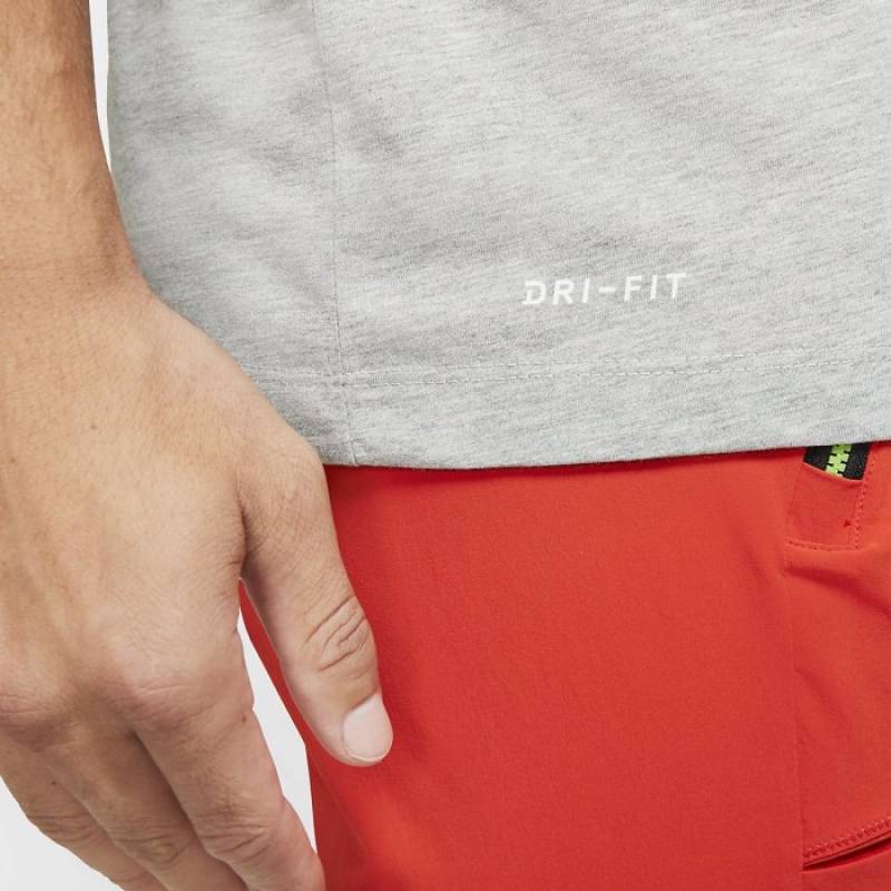 Pánské tričko Athlete Dri-FIT Swoosh - tmavě šedé