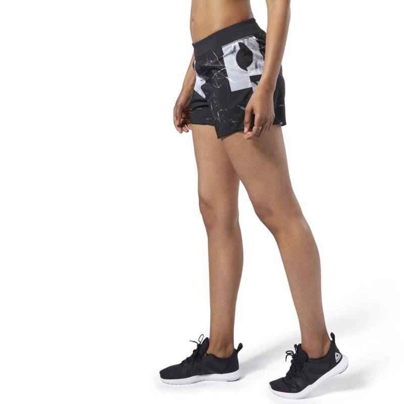 Dámské šortky WOR KNITWoven Short-Print - DY8078