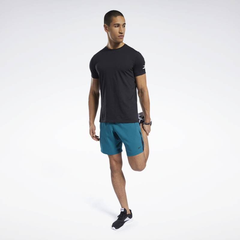 Man Shorts WOR WOVEN SHORT - FP9108