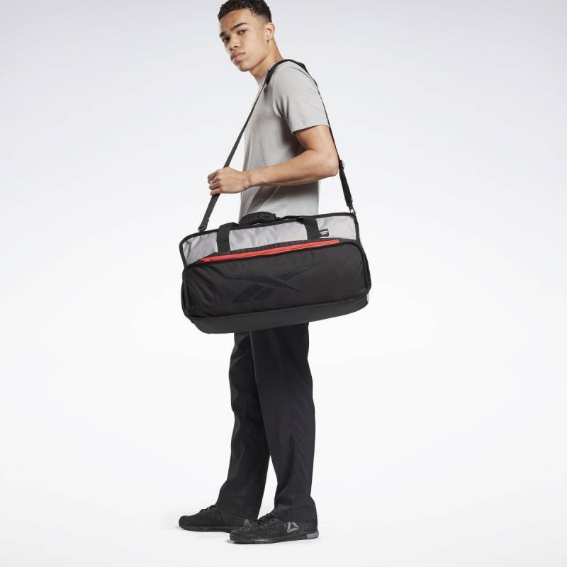 Taška přes rameno TECH STYLE GRIP 48L - FQ5370