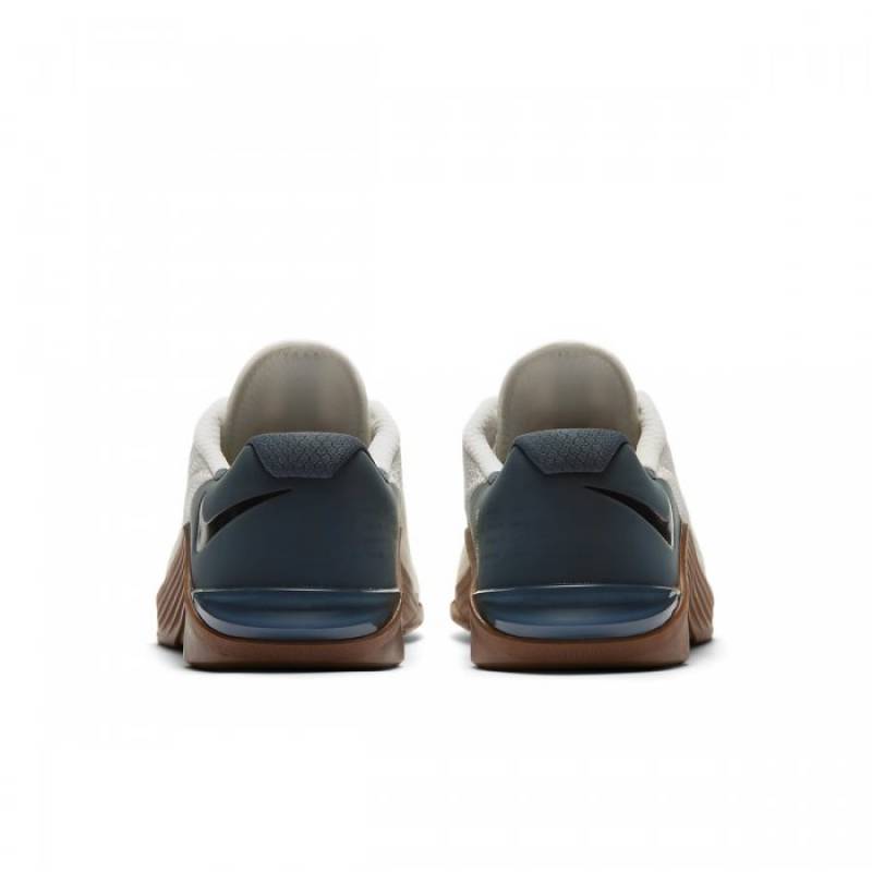 Man Shoes Nike Metcon 5 - white-brown