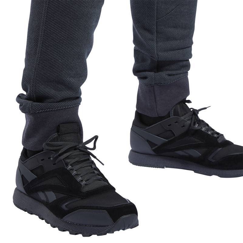 Pánské tepláky UFC FG FIGHT WEEK JOGGER - FJ5158