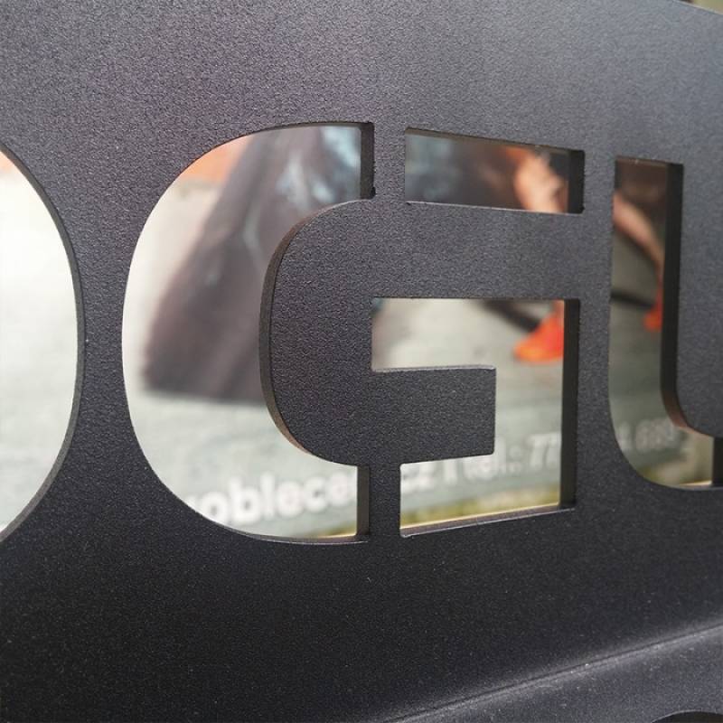 Rogue věšák pro švihadla (gumy) na stěnu