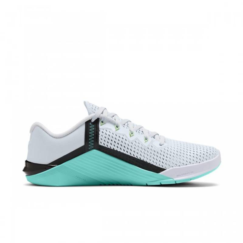 Dámské tréninkové boty Nike Metcon 6 - gray/flash