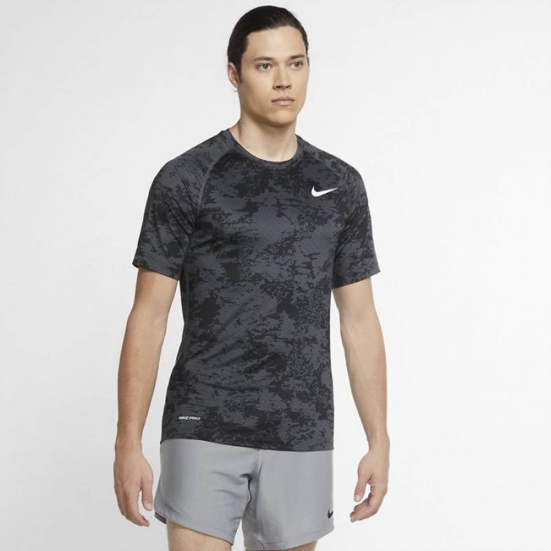 Herren T-Shirt Nike TOP SS SLIM AOP - grau/camo