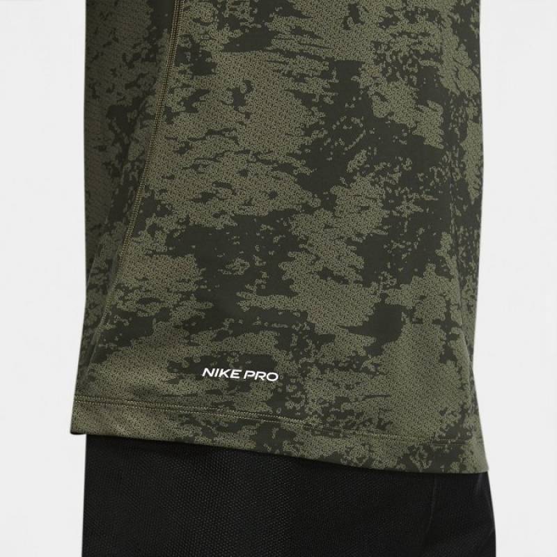 Herren T-Shirt Nike TOP SS SLIM AOP - grün/camo