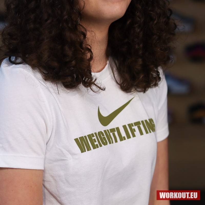 Woman T-Shirt Nike Weightlifting - White/Gold