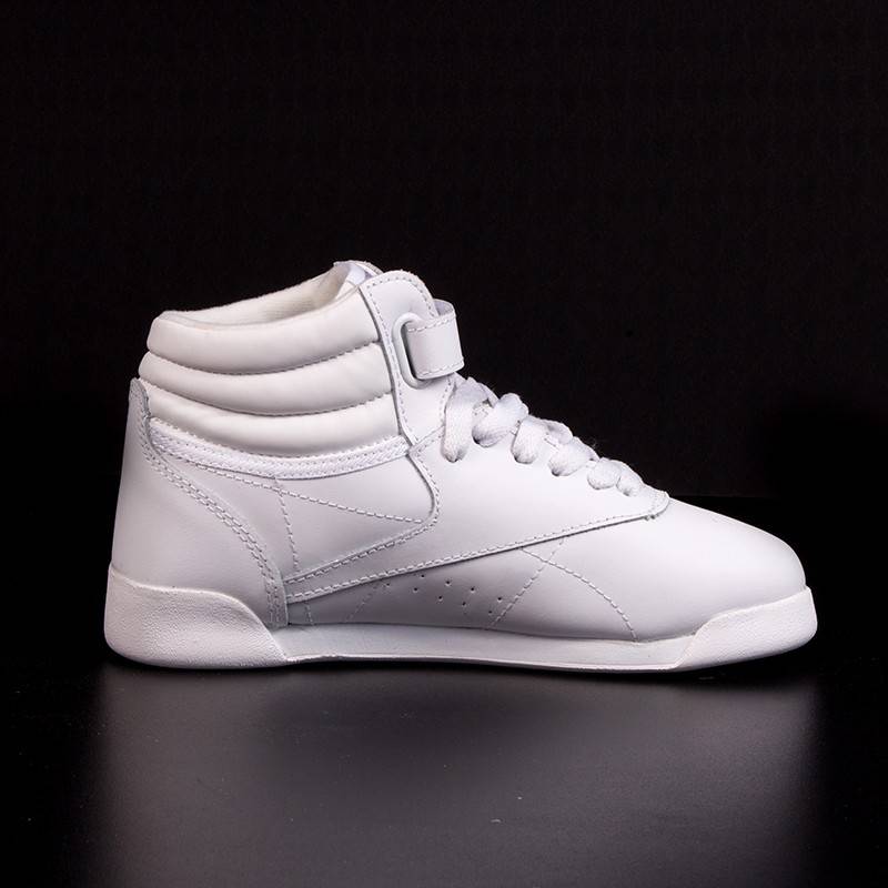 Kids white shoes for aerobics
