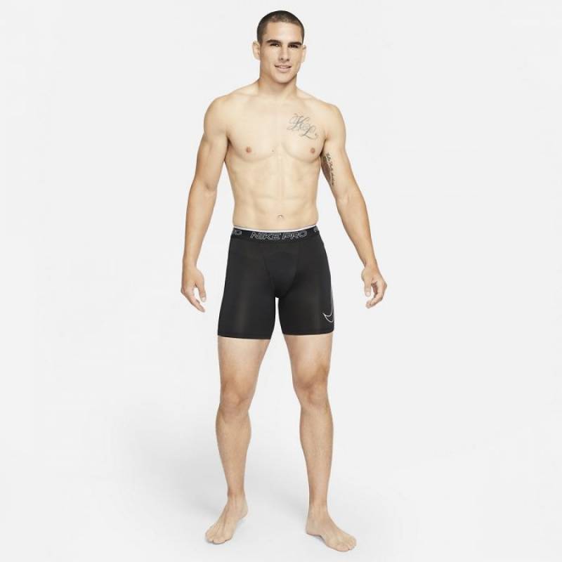 Man Shorts Nike Pro - black
