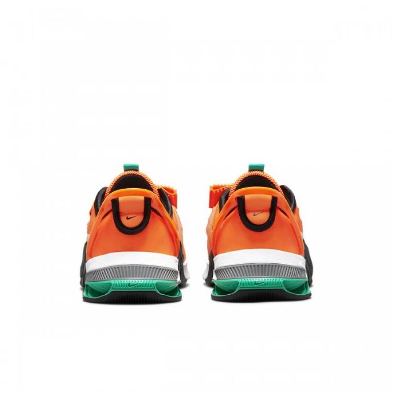 Unisex tréninkové boty Nike Metcon 7 Flyease - oranžová