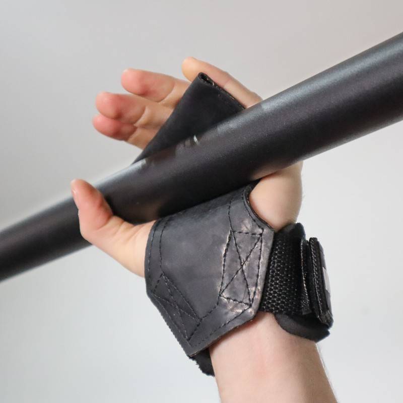 Bezprsté mozolníky/trhačky WORKOUT - gumové (hodně drží na hrazdě!)
