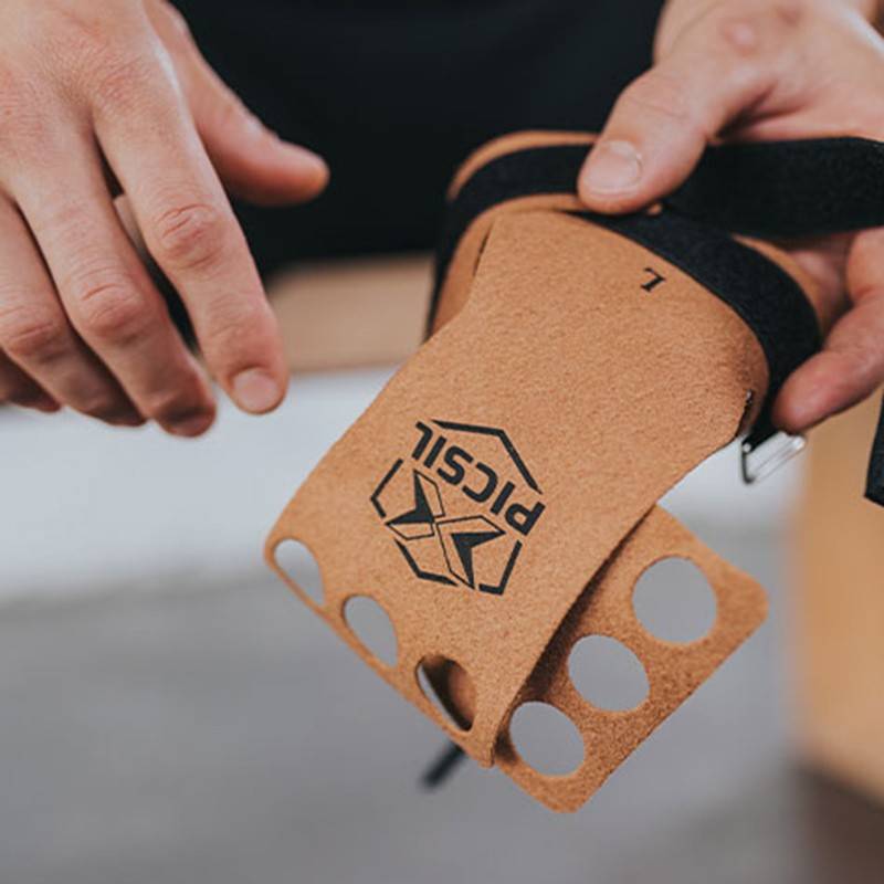 Grips Picsil Raven Grips - gray - 3 holes - brown + white logo