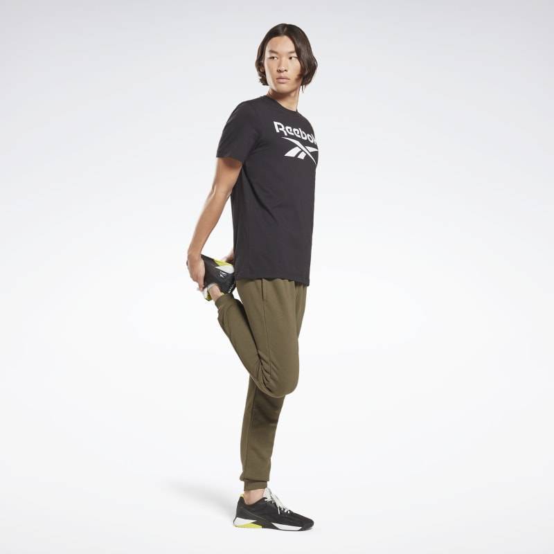 Man T-Shirt Reebok - black