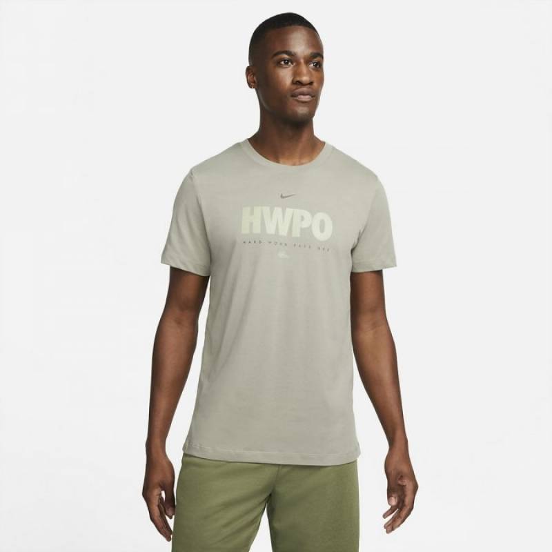 Man T-Shirt Nike HWPO - green