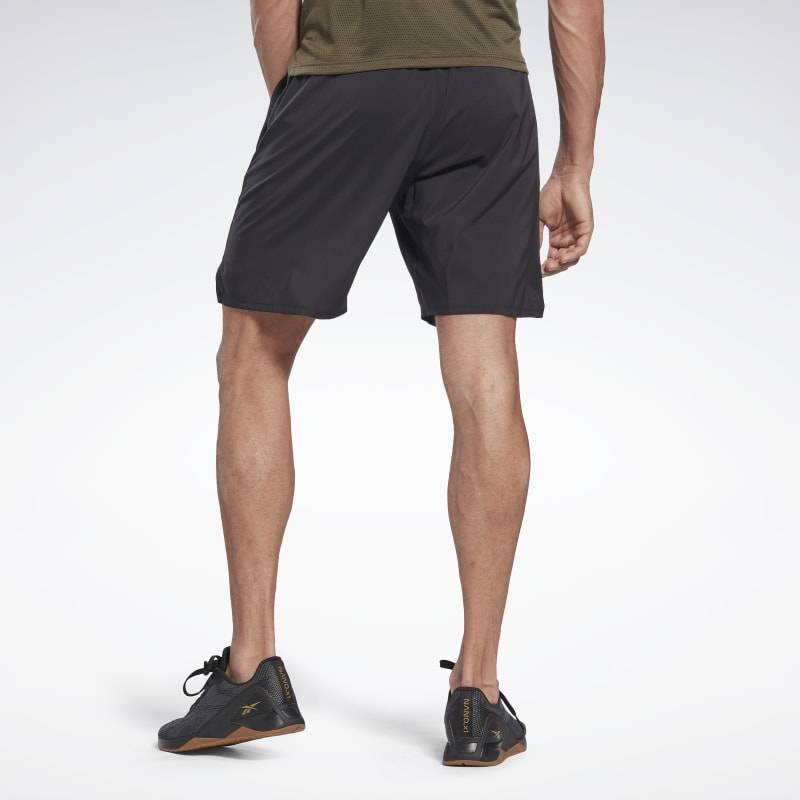 Man training Shorts Strength