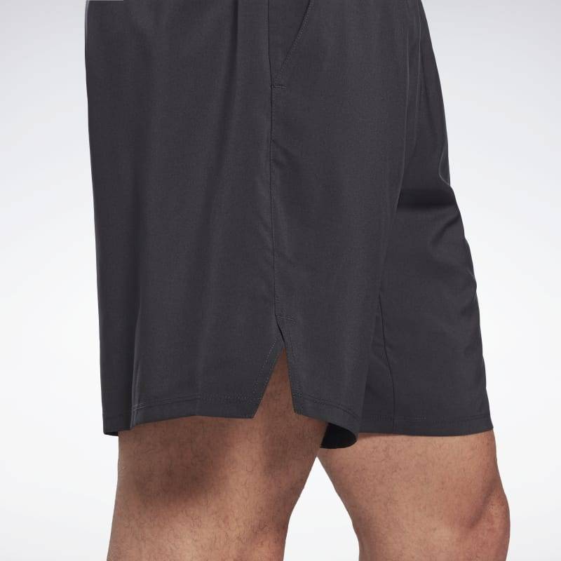 Man training Shorts Strength