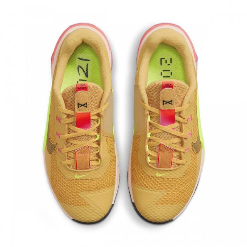 Training Shoes Nike Metcon 7 - pollen/black volt