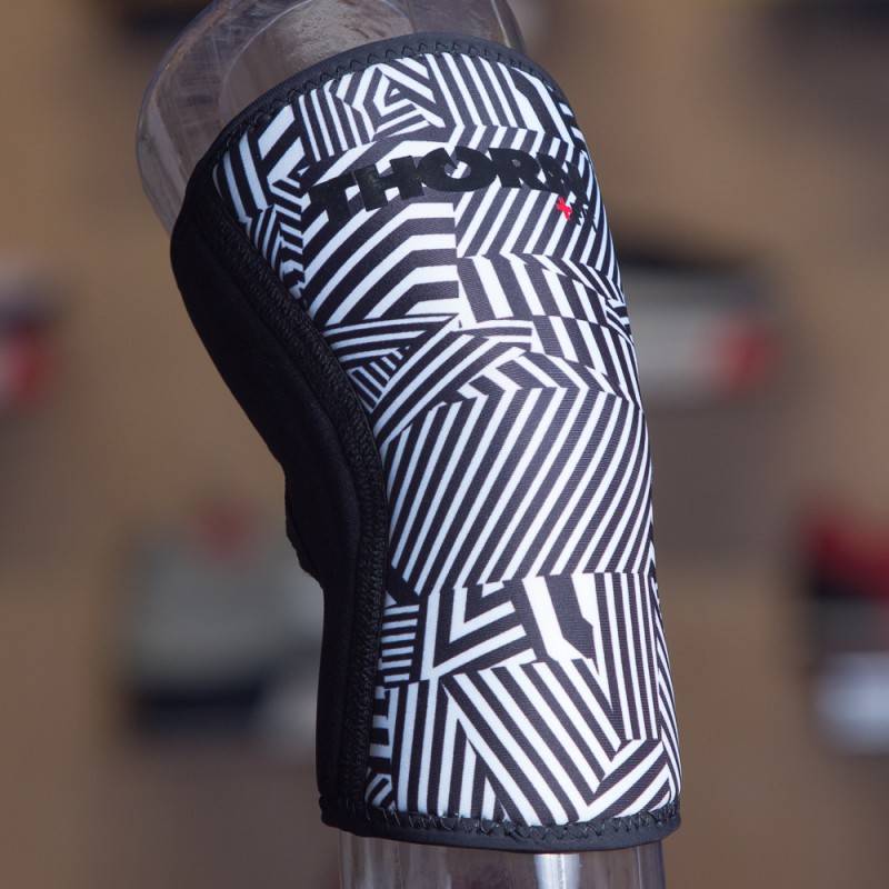 Knee sleeves THORN+fit 6mm razzle