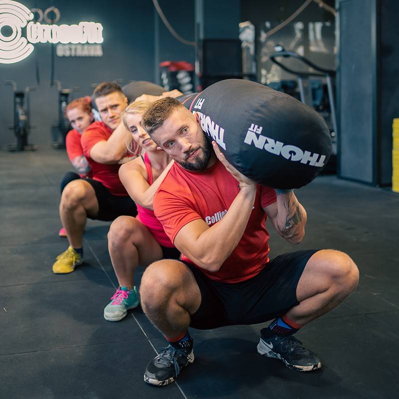 ThornFit 4-Person Worm (145 kg)