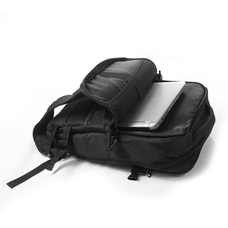 Fitness backpack WORKOUT with a pocket for wet clothes - 35 l