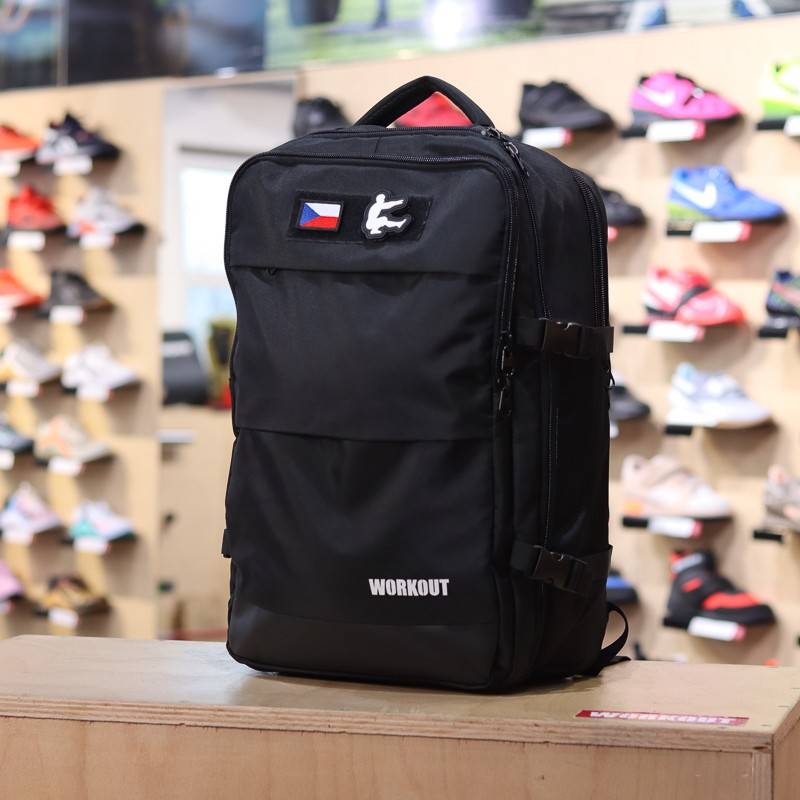 Fitness backpack WORKOUT with a pocket for wet clothes - 35 l