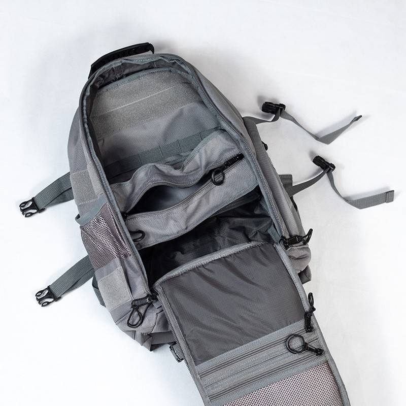 Fitness backpack WORKOUT - 30 l - grey